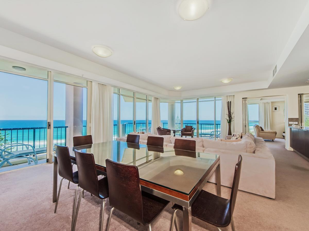 Oceana On Broadbeach Bagian luar foto